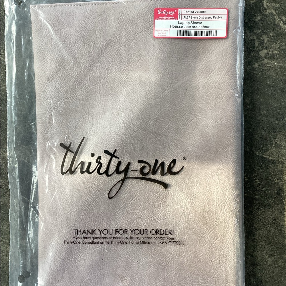 Thirty-One Laptop Sleeve in Light Pinkish Gray